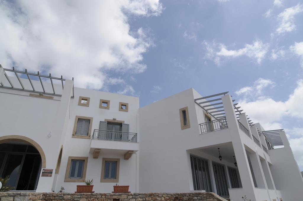 Athena Hotel Milopotamos  Екстериор снимка